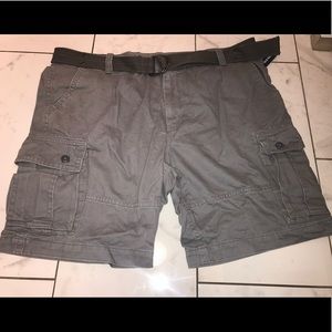 BNWT Old Navy Men's Belted Cargo Shorts Size 46
